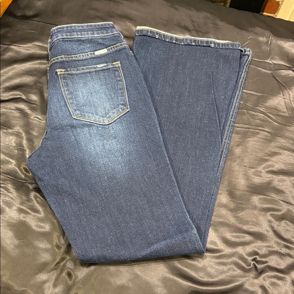 NWOT KanCan Dark Blue Straight Leg Jeans - Picture 2 of 4